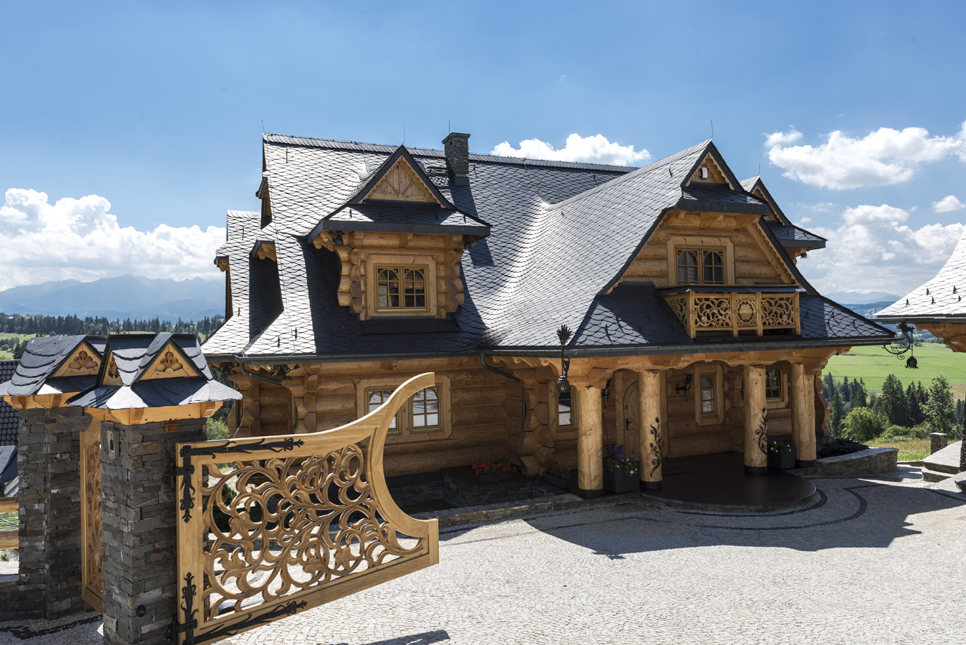 Сланцева покрівля - дика кладка